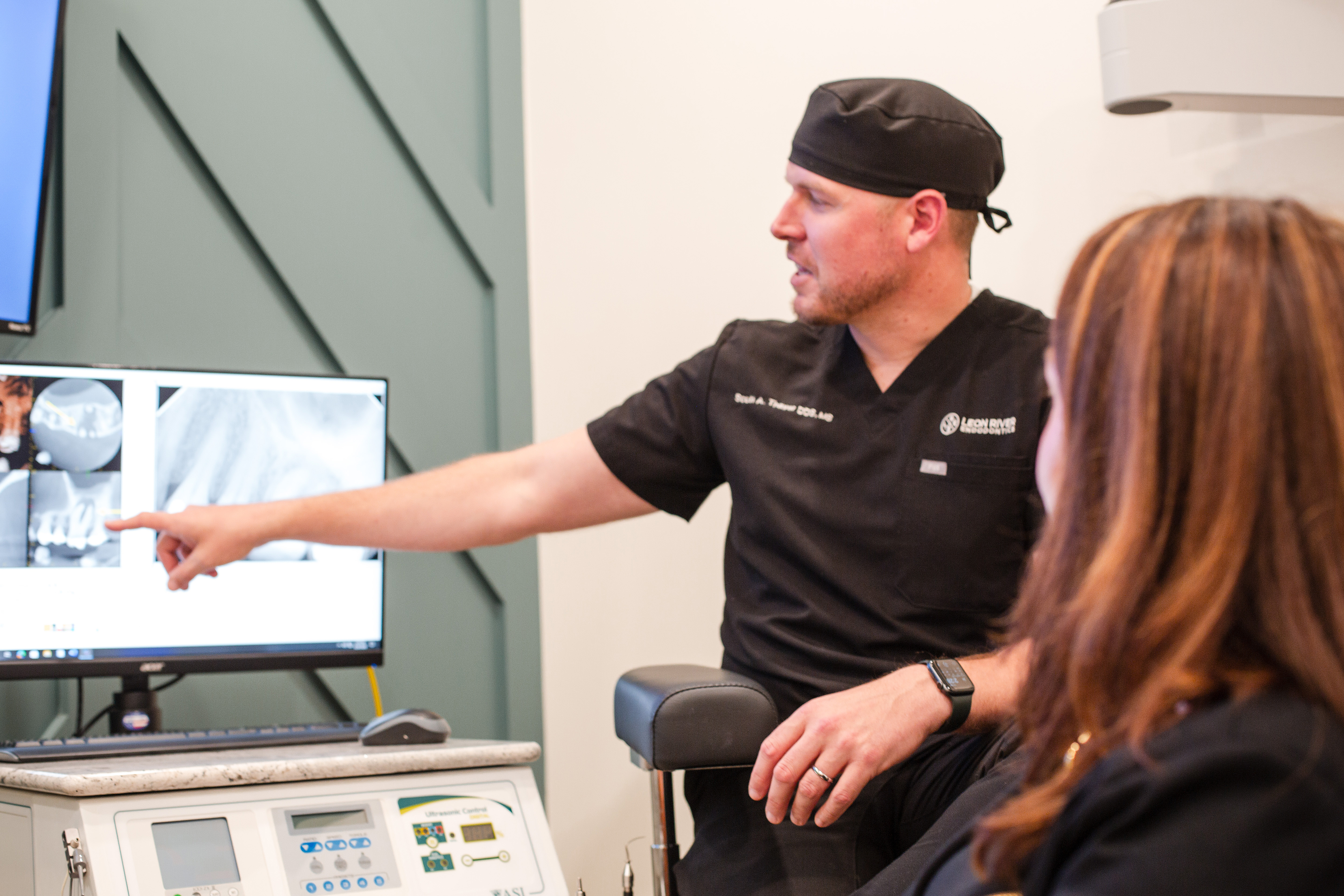 Digital radiography station for dental X-rays