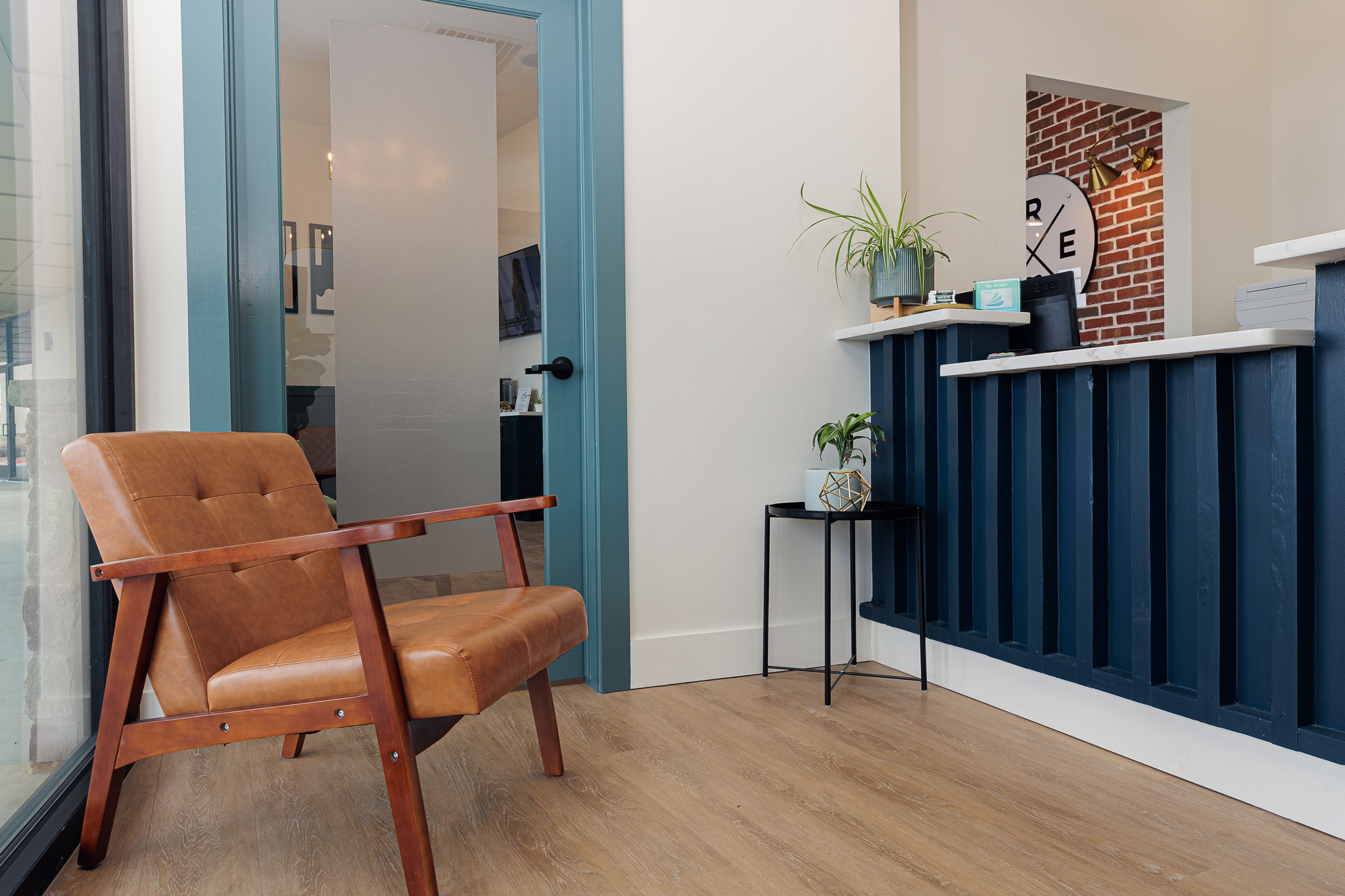 Check-out area at Leon River Endodontics